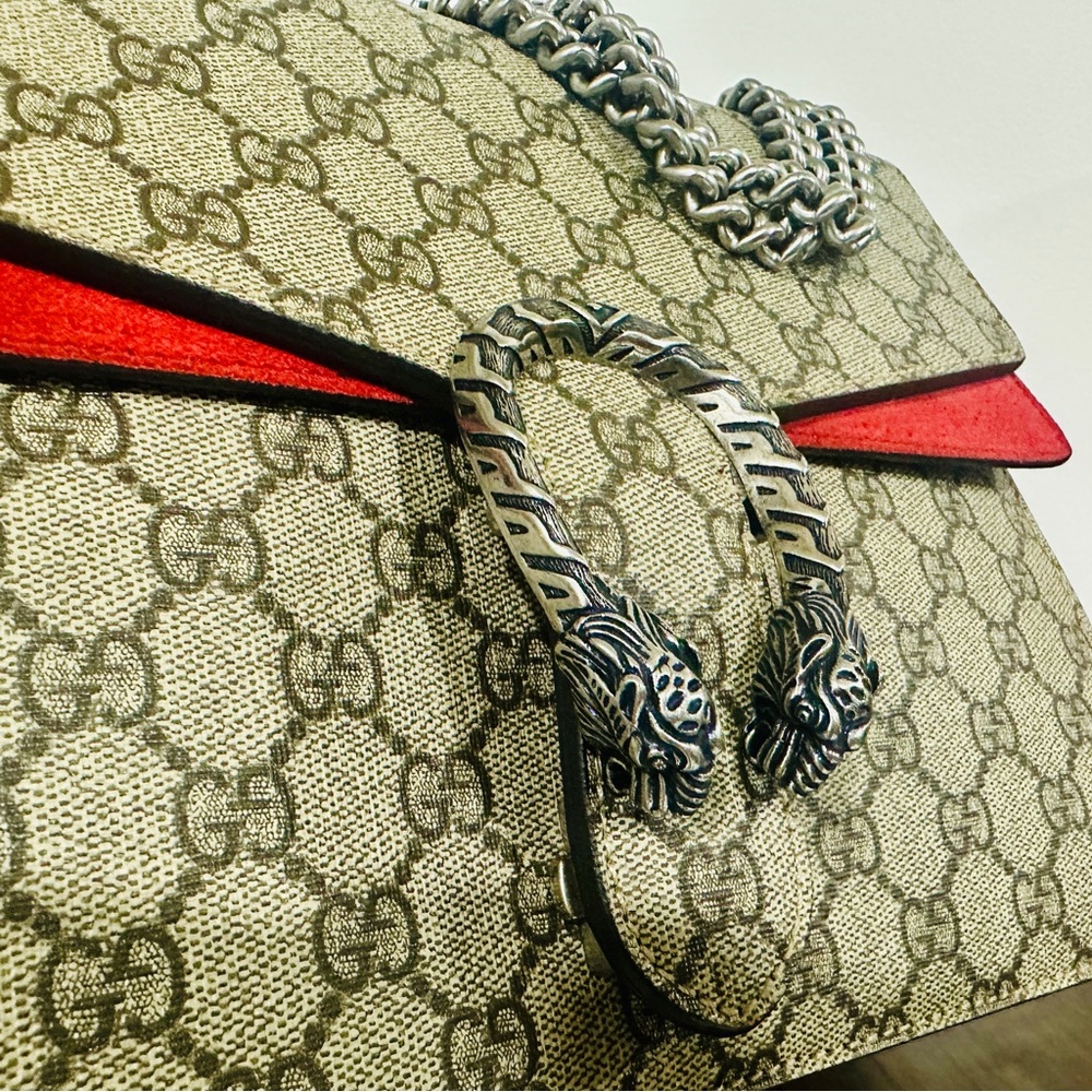 Gucci Dionysus GG Medium Shoulder Bag - Picture 9 of 14